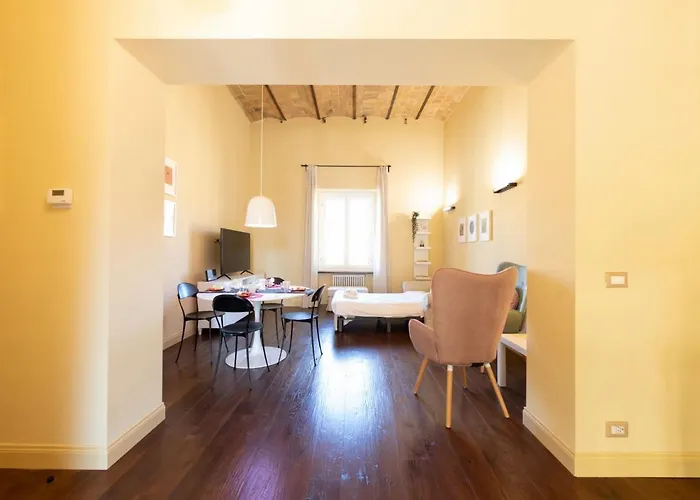 The Rent - Elegant Two-bedroom Close To Saint Peter's Basilica
