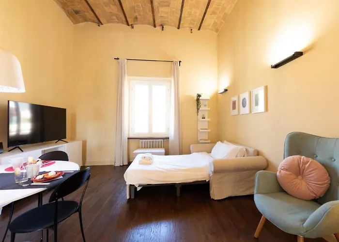 The Rent - Elegant Two-bedroom Close To Saint Peter's Basilica Daire