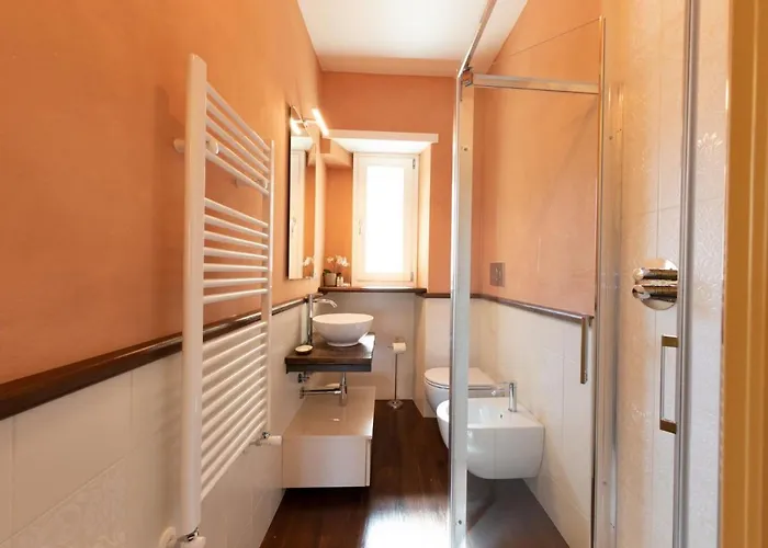 The Rent - Elegant Two-bedroom Close To Saint Peter's Basilica Rome