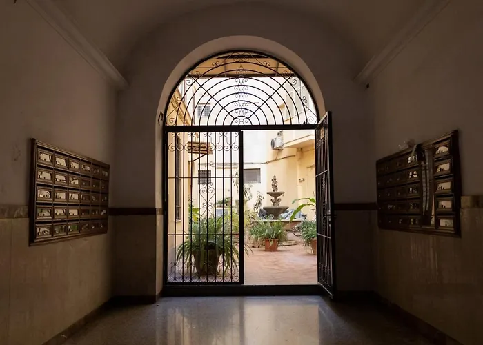 The Rent - Elegant Two-bedroom Close To Saint Peter's Basilica Apartment Rome